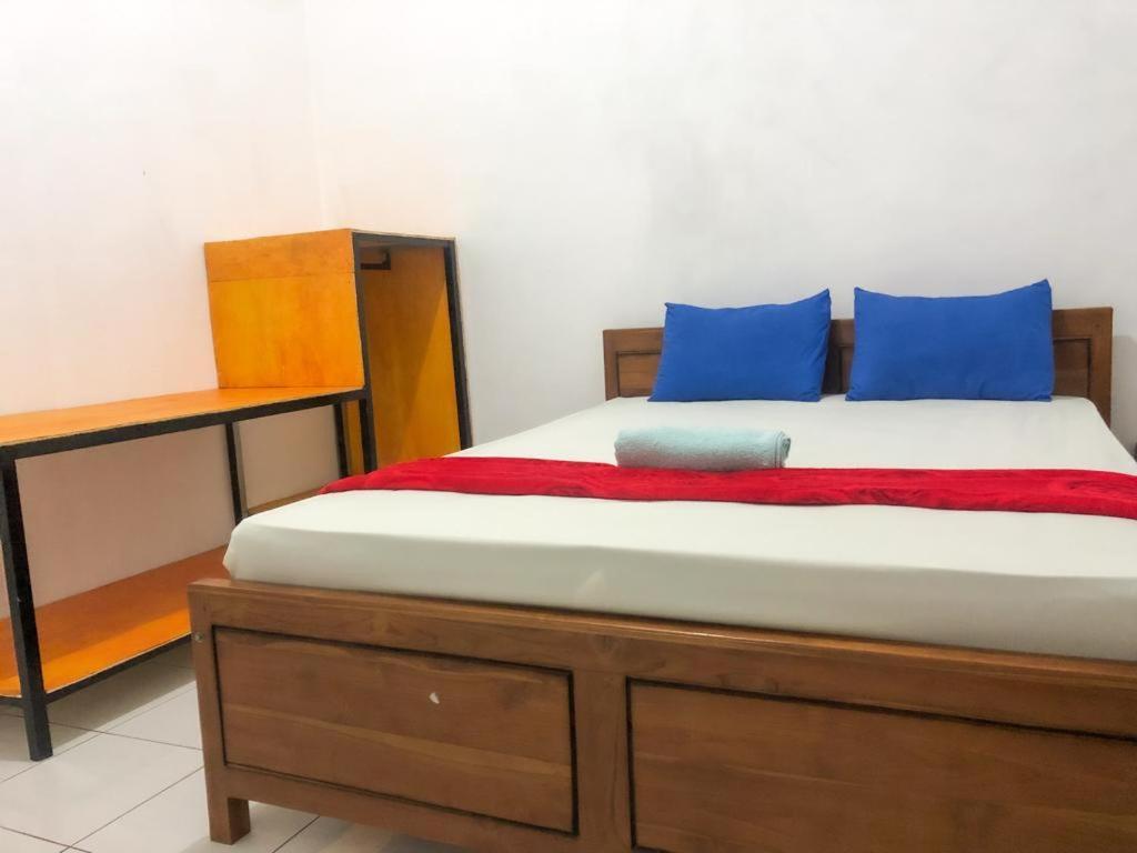Komodoku One Love Homestay And Tour Labuan Bajo Kültér fotó