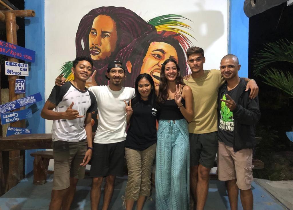 Komodoku One Love Homestay And Tour Labuan Bajo Kültér fotó