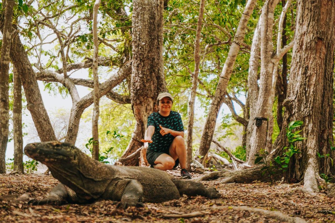 Komodoku One Love Homestay And Tour Labuan Bajo Kültér fotó