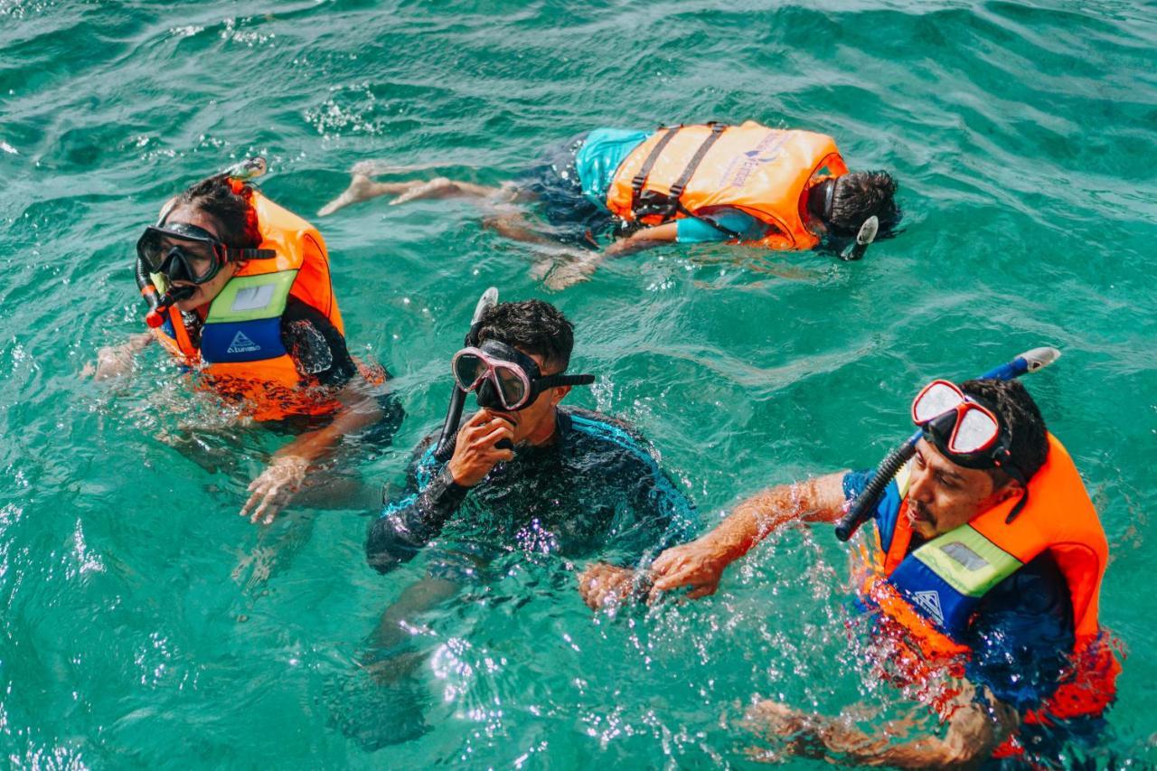 Komodoku One Love Homestay And Tour Labuan Bajo Kültér fotó